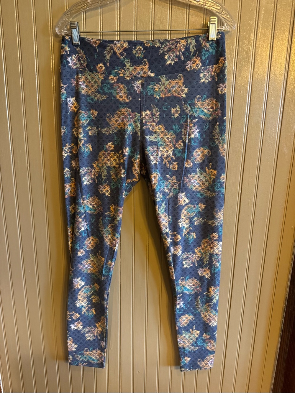 New LuLaRoe Navy Blue Leggings Tall & curvy